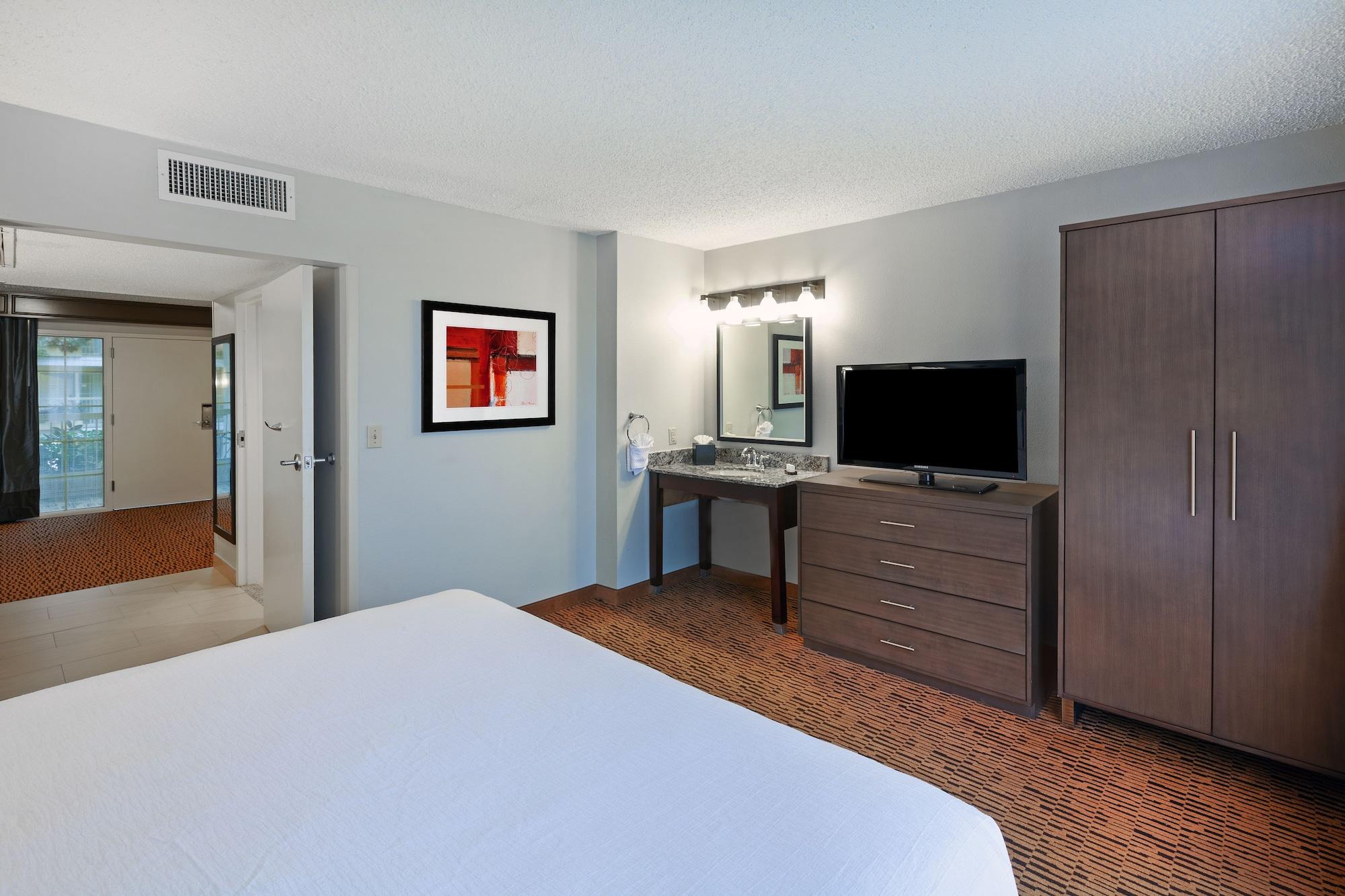 Embassy Suites By Hilton Dallas Market Center מראה חיצוני תמונה